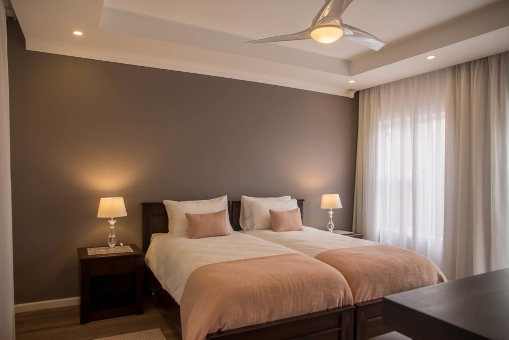Sea Breeze Guesthouse Swakopmund Exterior photo